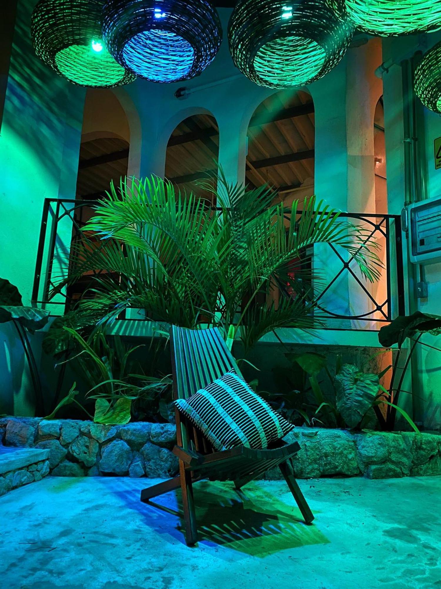 Elmar Hostel Бакалар Екстериор снимка